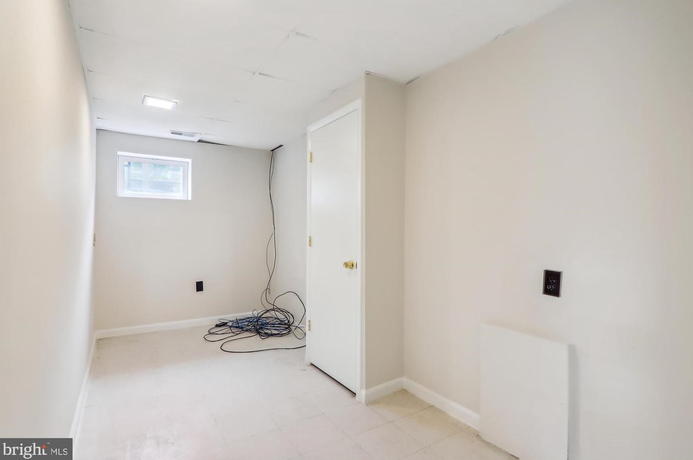 300 Lamberton Dr, Silver Spring MD 20902-3069 exterior