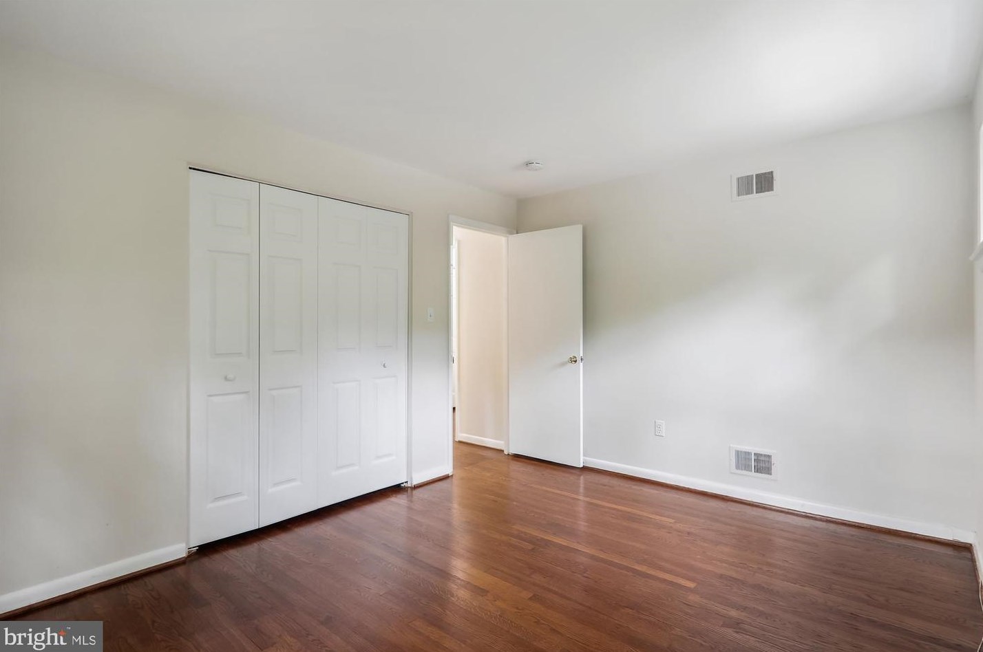 300 Lamberton Dr, Silver Spring MD 20902-3069 exterior