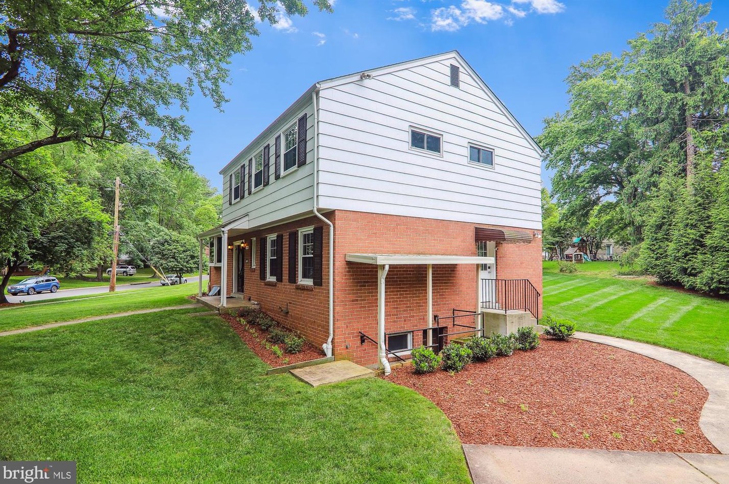 300 Lamberton Dr, Silver Spring MD 20902-3069 exterior