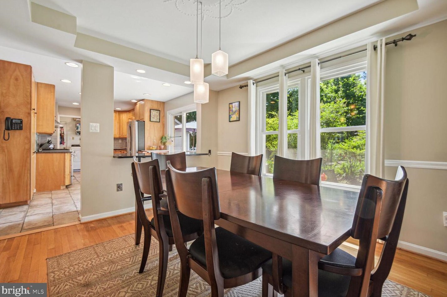 4608 Flower Vly Dr, Rockville MD 20853-1810 exterior