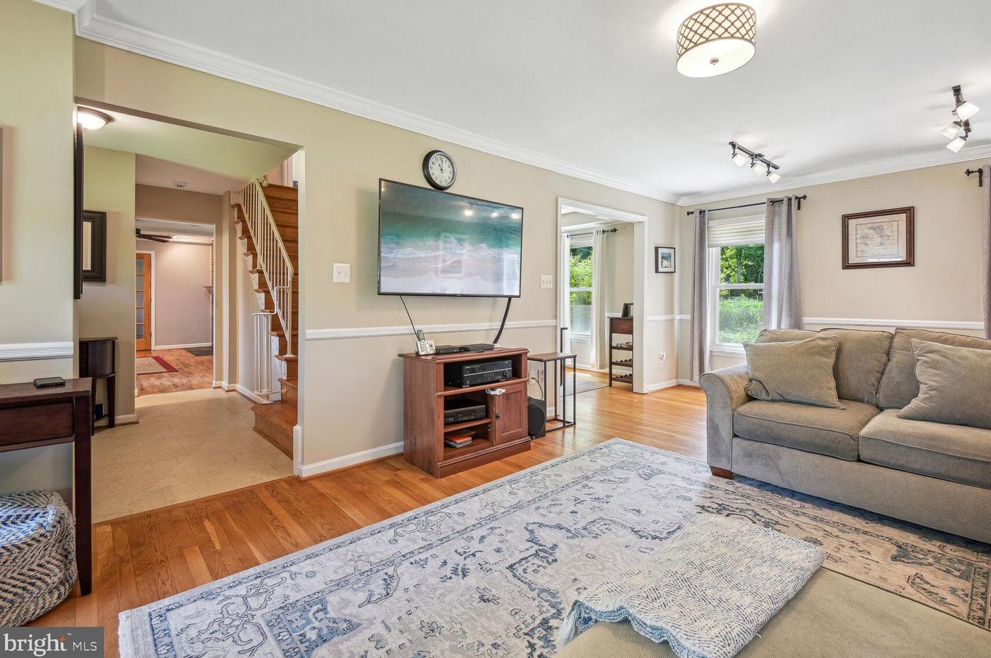 4608 Flower Vly Dr, Rockville MD 20853-1810 exterior