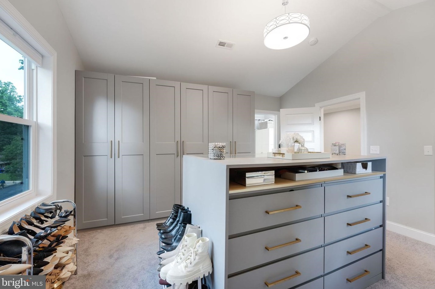 10301 Lariston Ln, Silver Spring MD 20903-1314 exterior