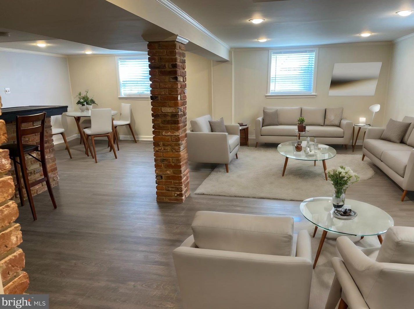 9713 Braddock Rd, Silver Spring MD 20903-1911 exterior