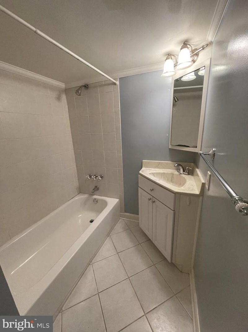 9713 Braddock Rd, Silver Spring MD 20903-1911 exterior