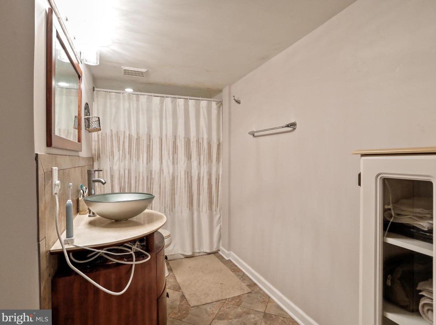 15604 Twin Vly Ct, Silver Spring MD 20906-1042 exterior