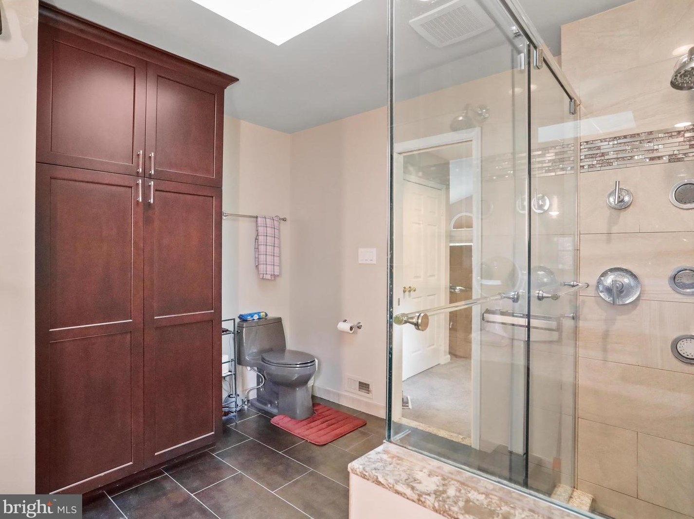 15604 Twin Vly Ct, Silver Spring MD 20906-1042 exterior