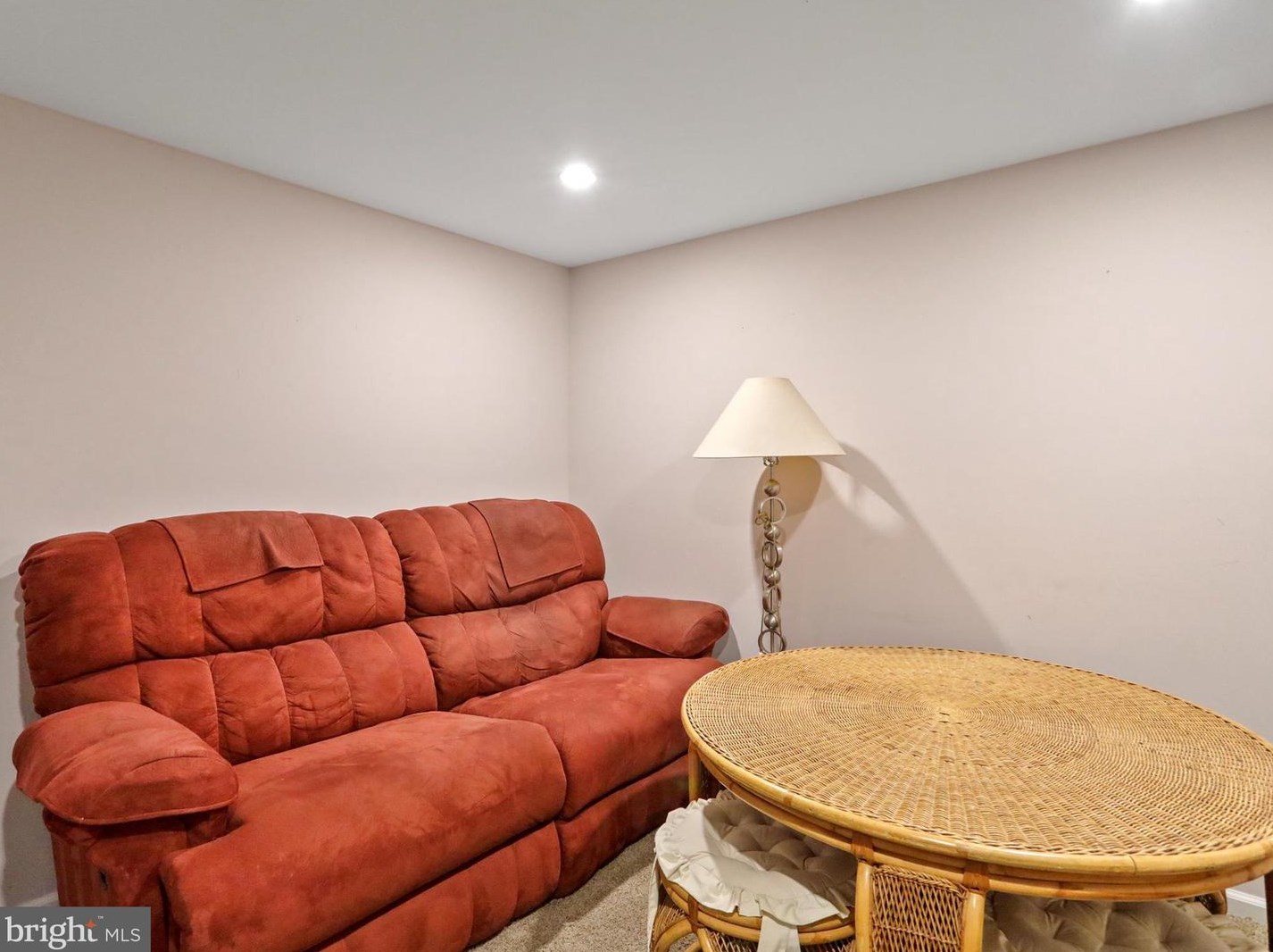 15604 Twin Vly Ct, Silver Spring MD 20906-1042 exterior