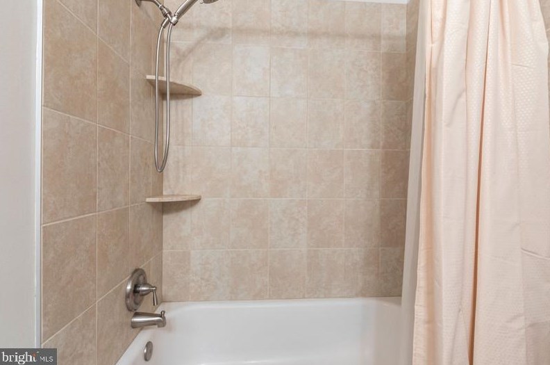 13219 Rippling Brk Dr, Silver Spring MD 20906-5314 exterior