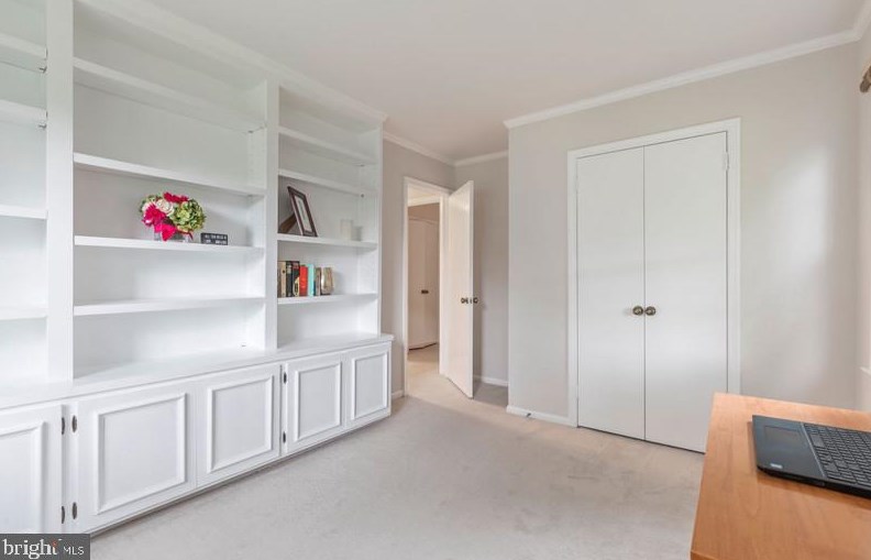 13219 Rippling Brk Dr, Silver Spring MD 20906-5314 exterior