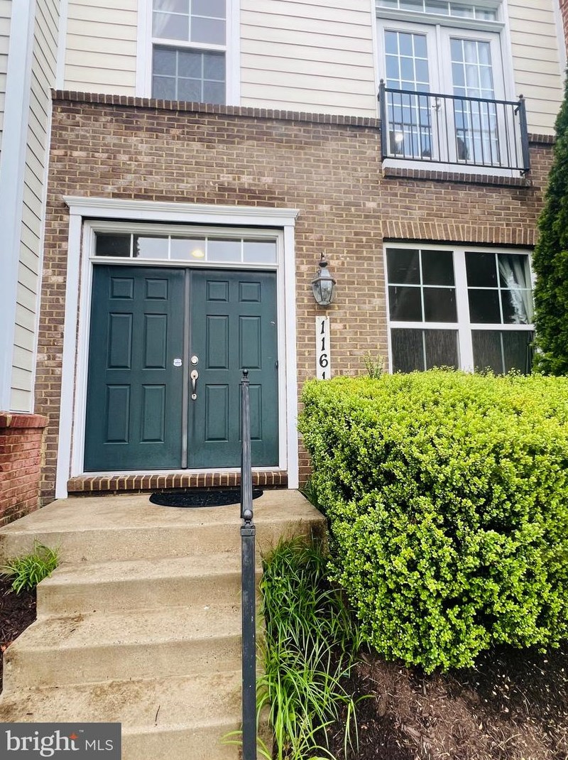 11615 Leesborough Cir, Silver Spring MD  20902-2890 exterior