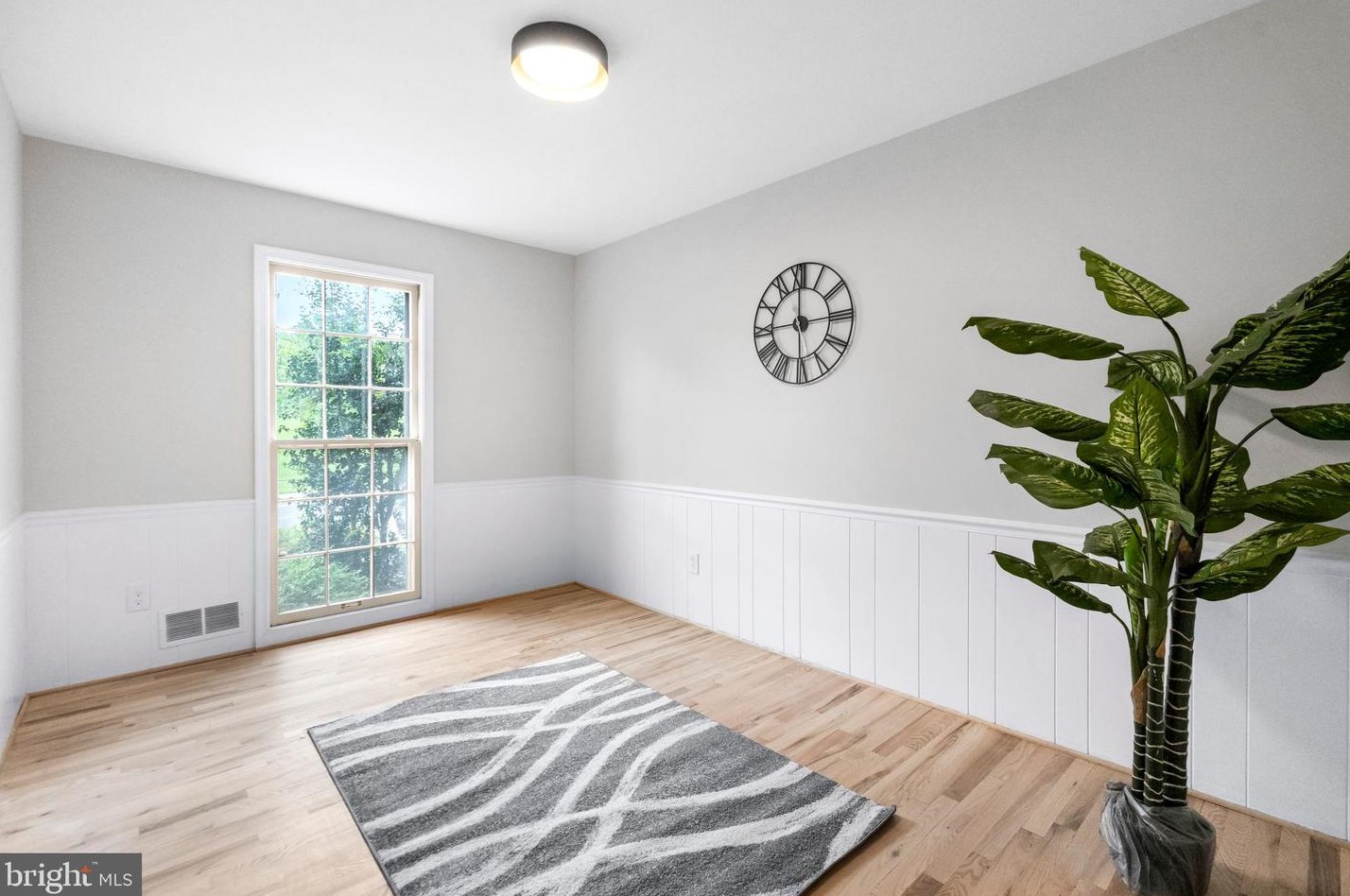 8740 Fls Chapel Way, Rockville MD 20854-2455 exterior