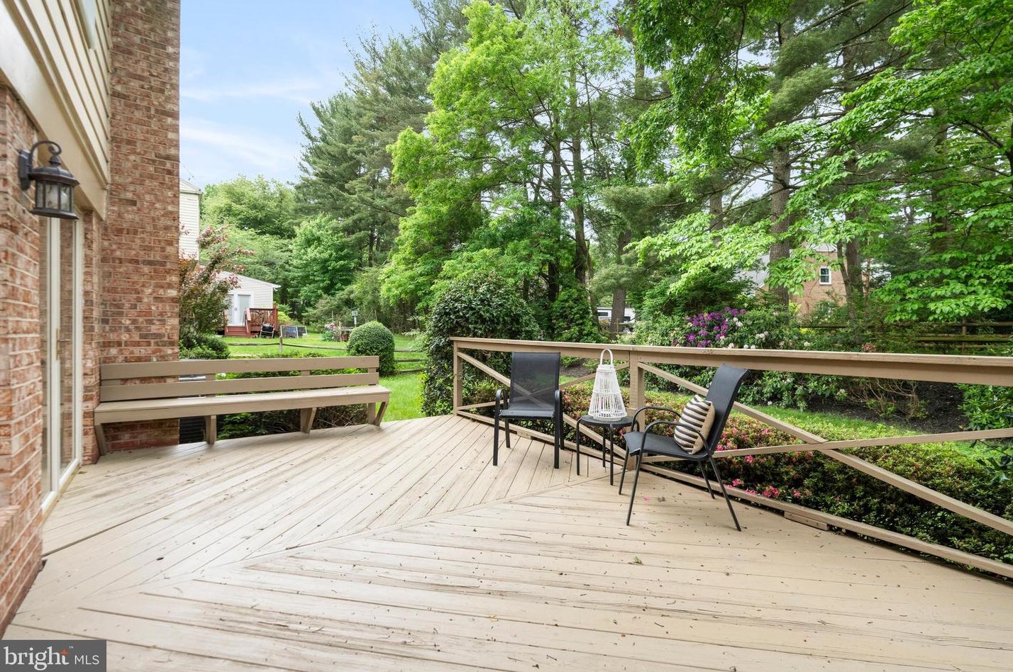 8740 Fls Chapel Way, Rockville MD 20854-2455 exterior