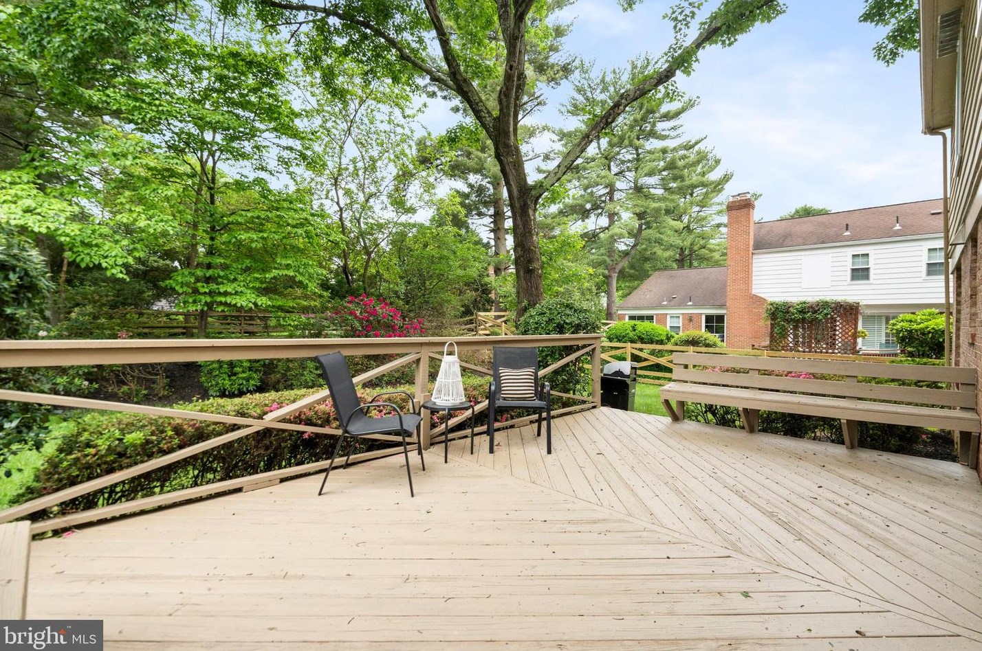 8740 Fls Chapel Way, Rockville MD 20854-2455 exterior