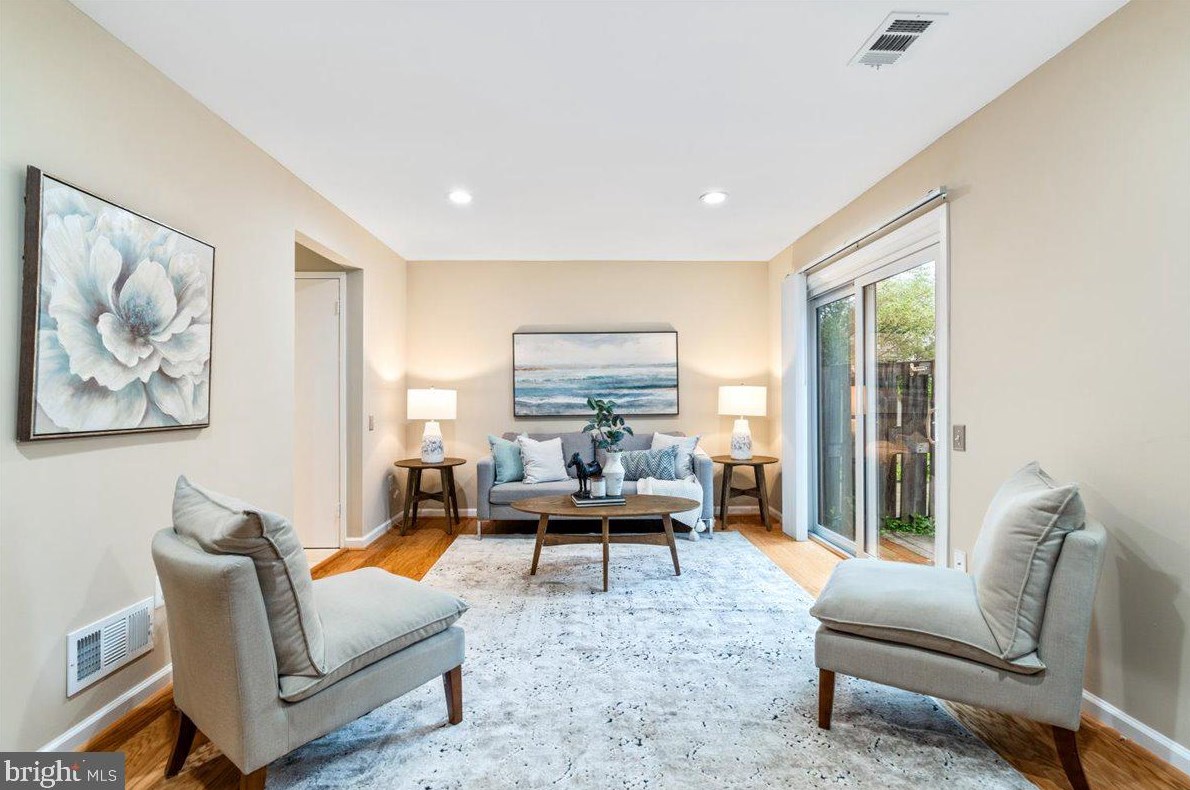 9620 Marston Ln, Gaithersburg MD 20886-5001 exterior