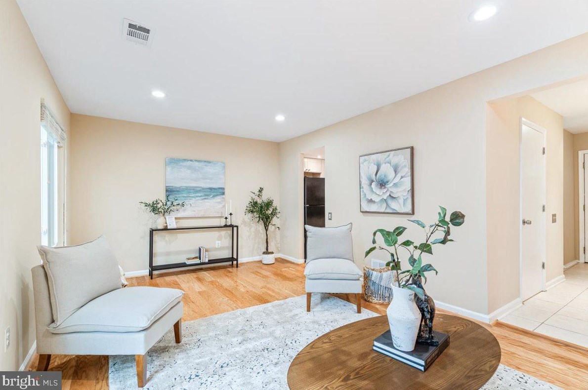 9620 Marston Ln, Gaithersburg MD 20886-5001 exterior