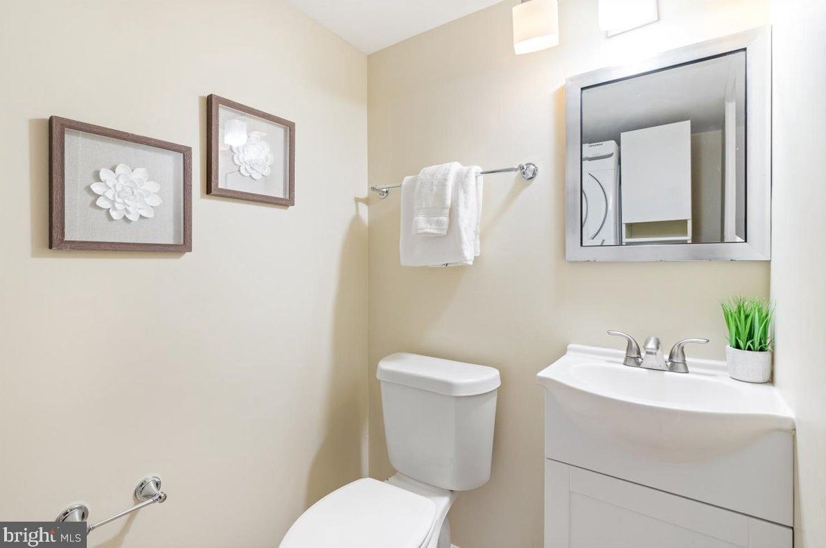 9620 Marston Ln, Gaithersburg MD 20886-5001 exterior