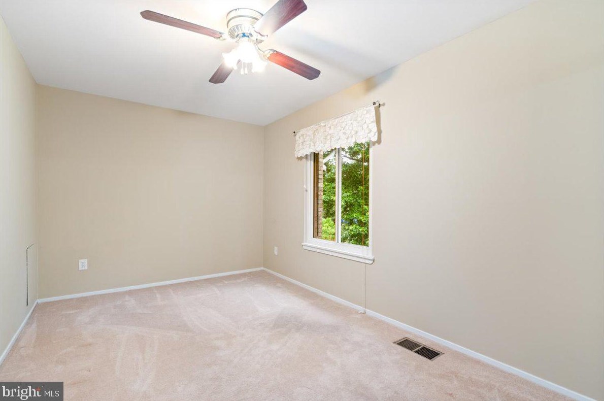 9620 Marston Ln, Gaithersburg MD 20886-5001 exterior