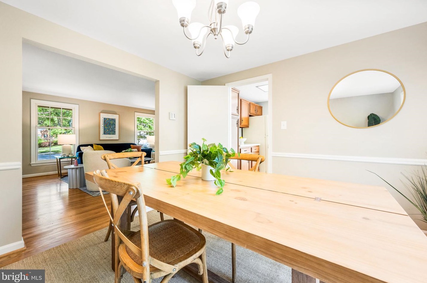 1830 Greenplace Ter, Rockville MD 20850-2942 exterior