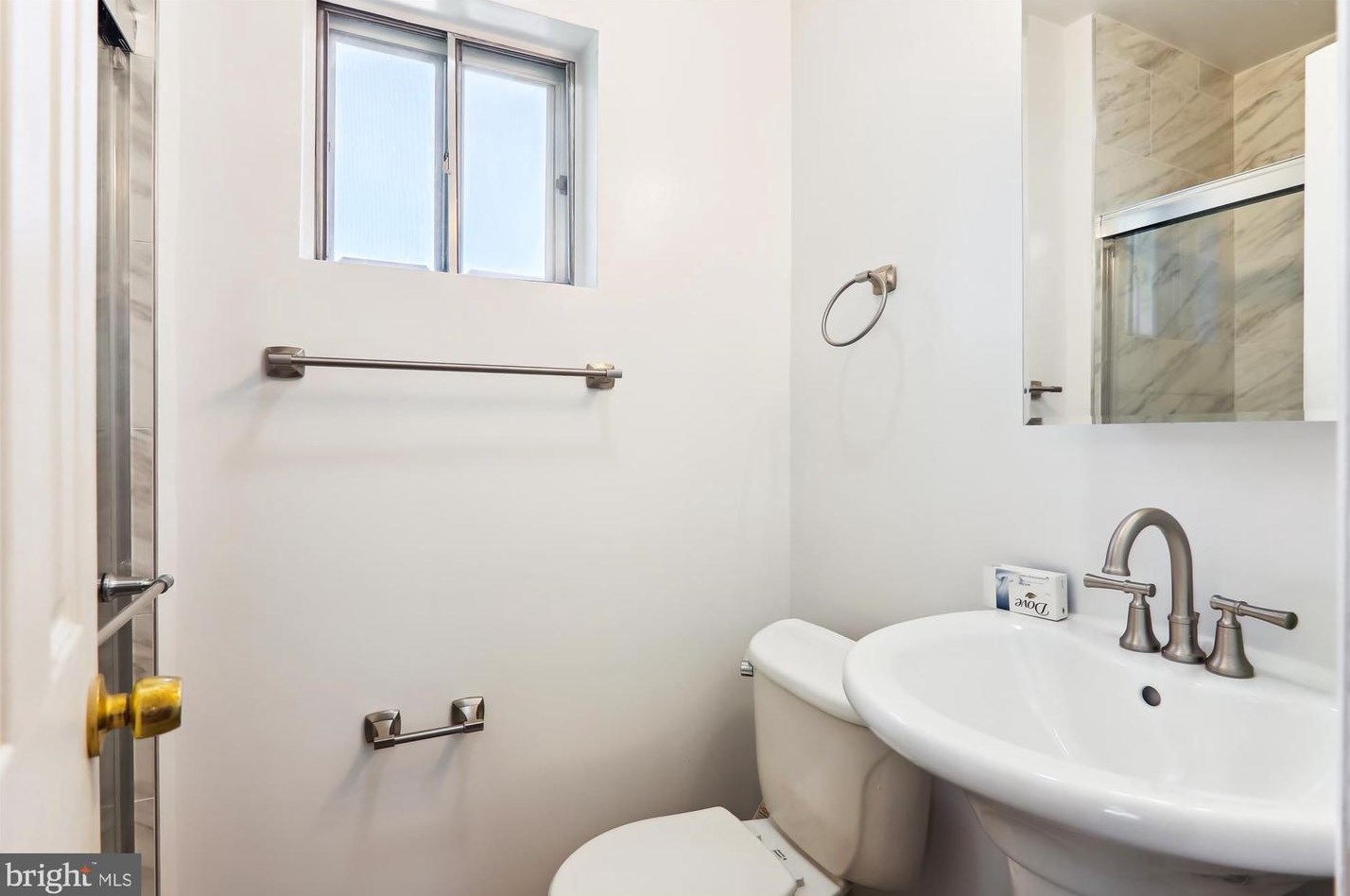 812 Venice Dr, Silver Spring MD 20904-2065 exterior