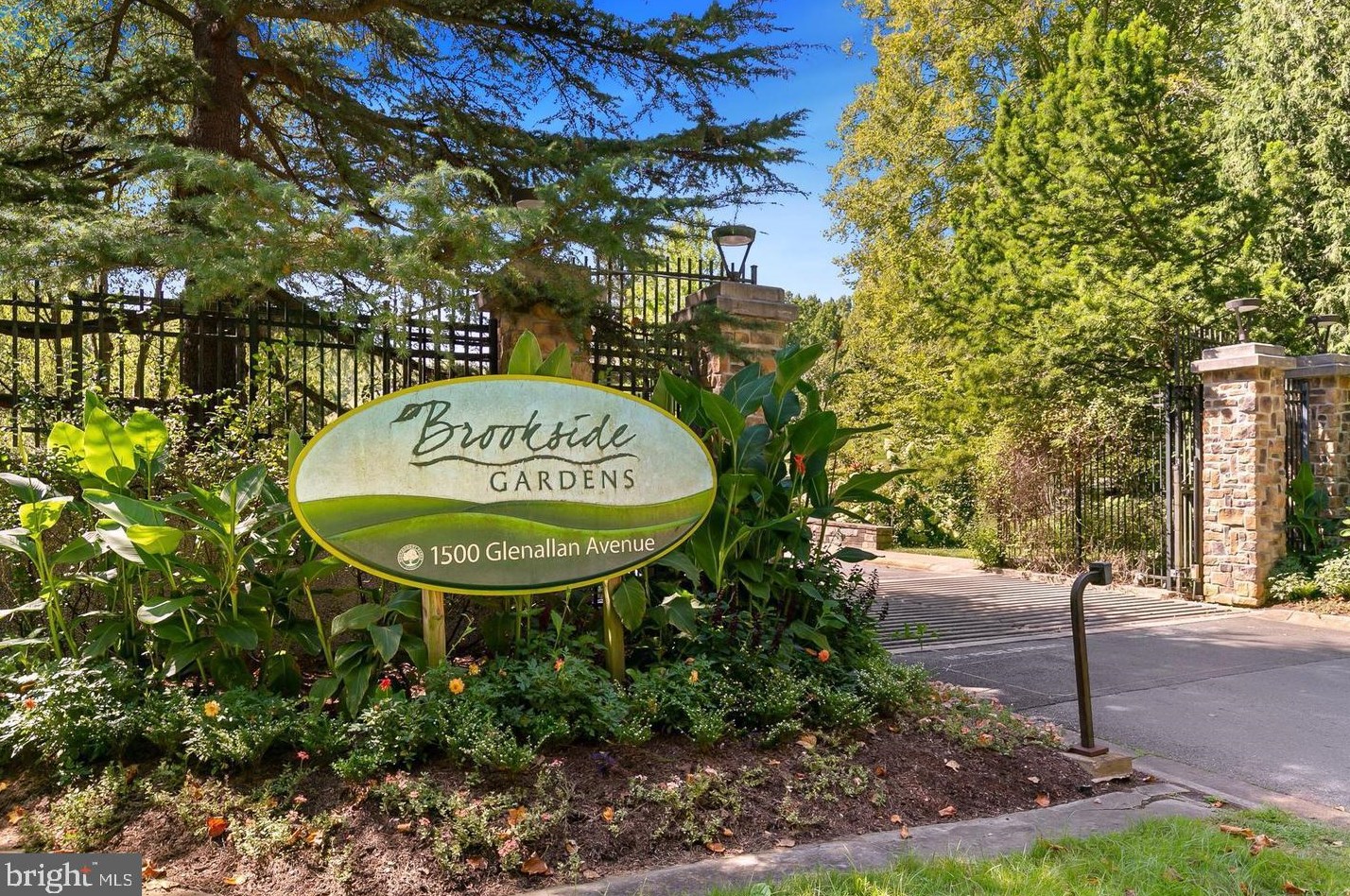 16 Wilcox Ct, Silver Spring MD 20906-5935 exterior