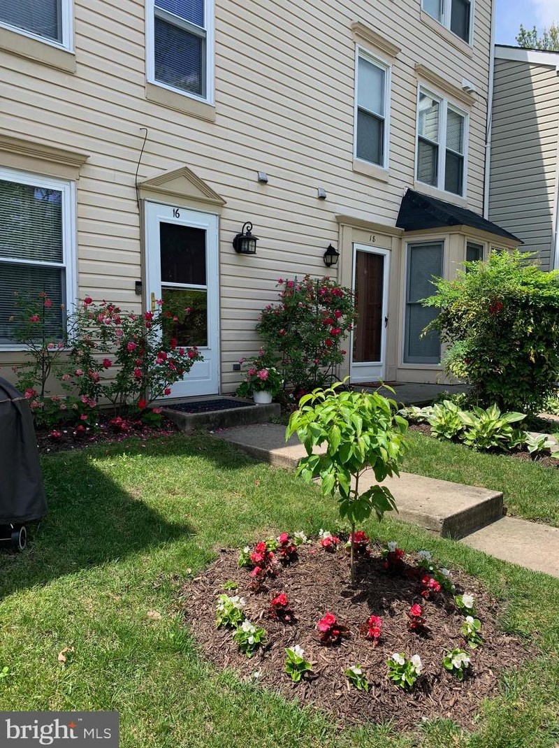 16 Wilcox Ct, Silver Spring MD 20906-5935 exterior