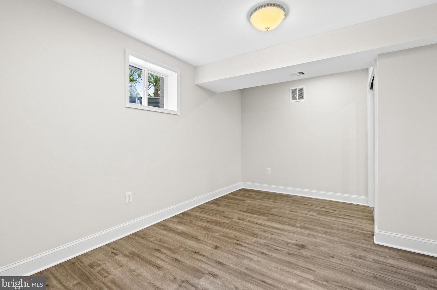 13203 Tamarack Rd, Silver Spring MD 20904-1464 exterior