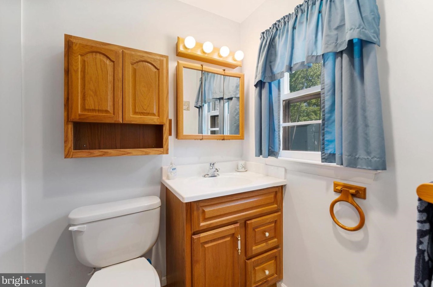 703 Winhall Way, Silver Spring MD 20904-2075 exterior