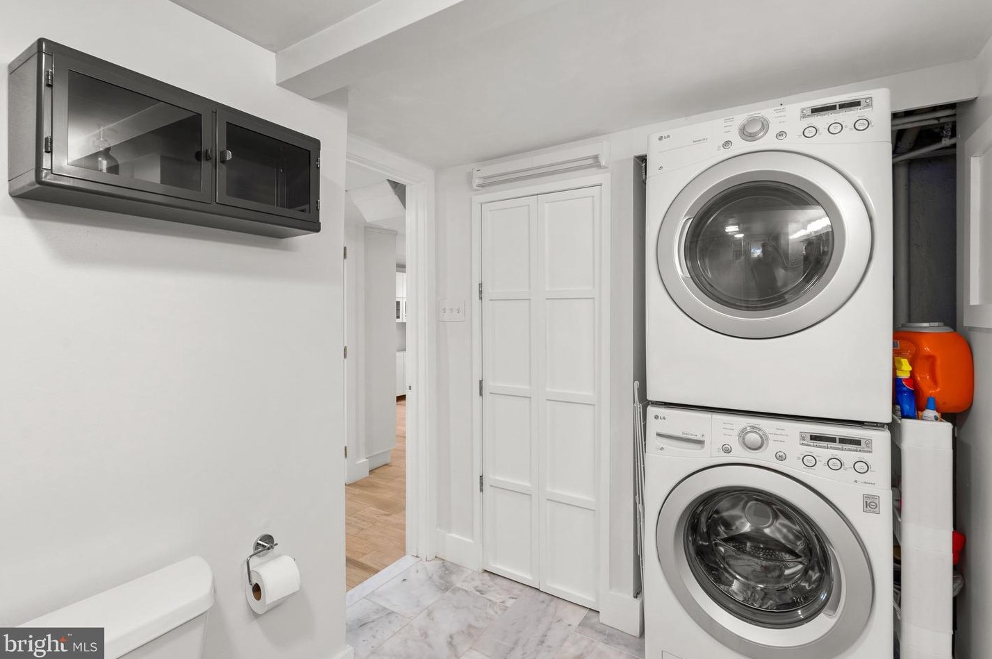 609 Pershing Dr, Silver Spring MD 20910-4489 exterior