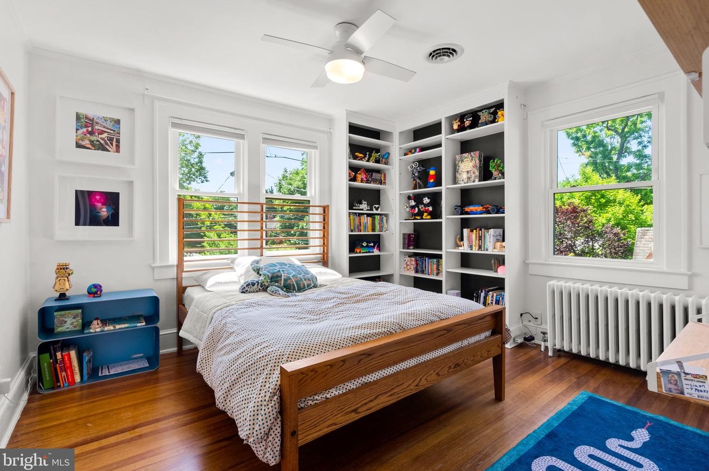 609 Pershing Dr, Silver Spring MD 20910-4489 exterior