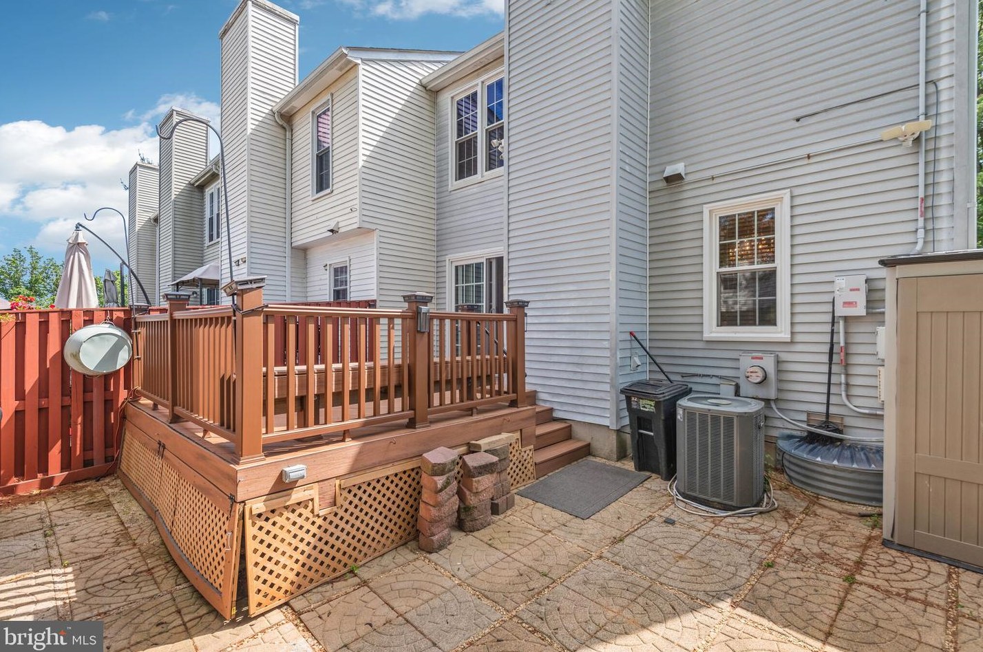 2041 Featherwood St, Silver Spring MD 20904-6637 exterior