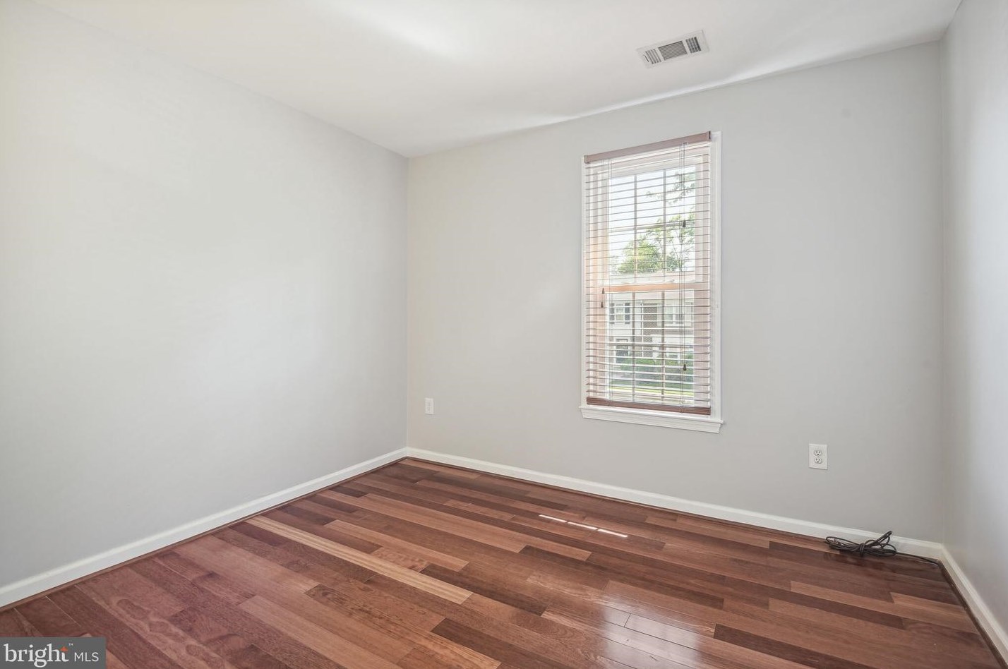 2041 Featherwood St, Silver Spring MD 20904-6637 exterior