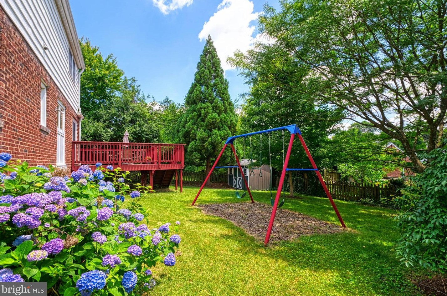 9925 Markham St, Silver Spring MD 20901-2233 exterior