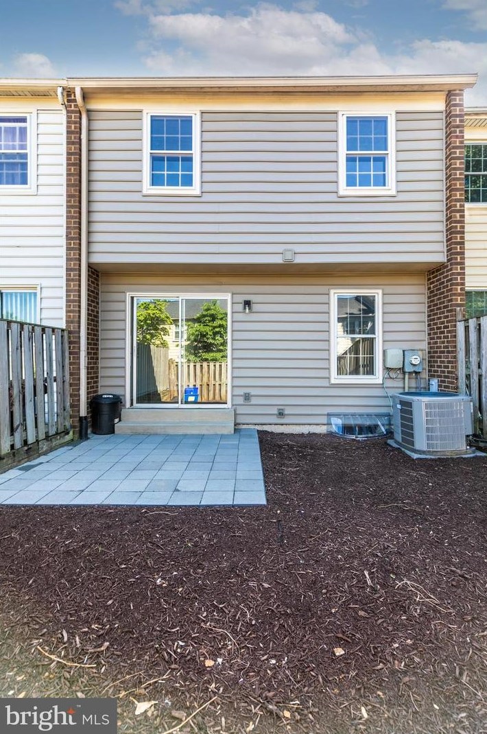 9332 Bremerton Way, Gaithersburg MD 20886-1419 exterior