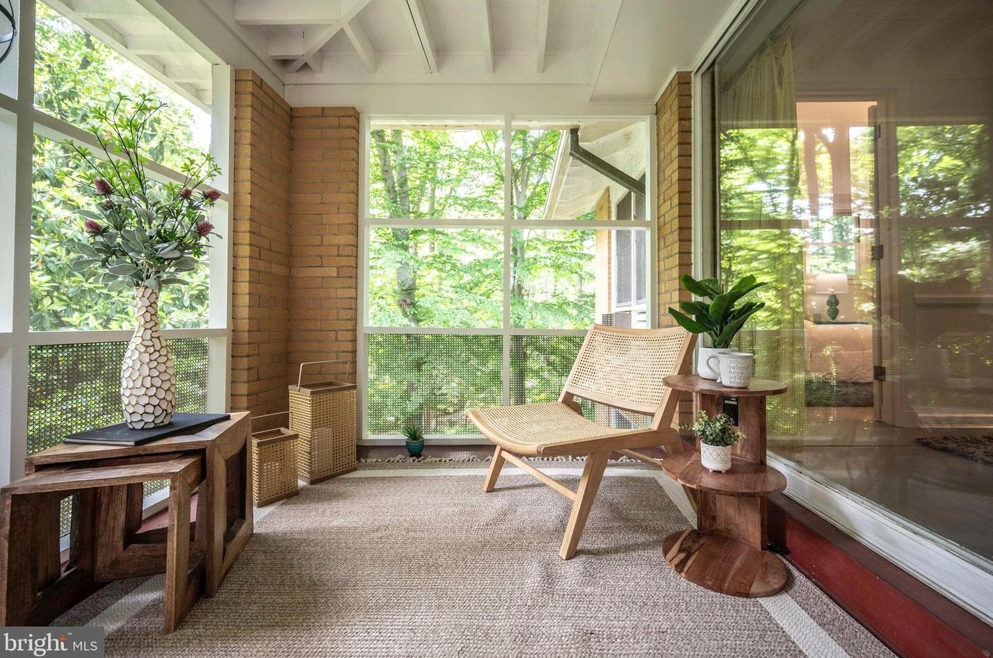 7320 Glenside Dr, Silver Spring MD 20912-7327 exterior