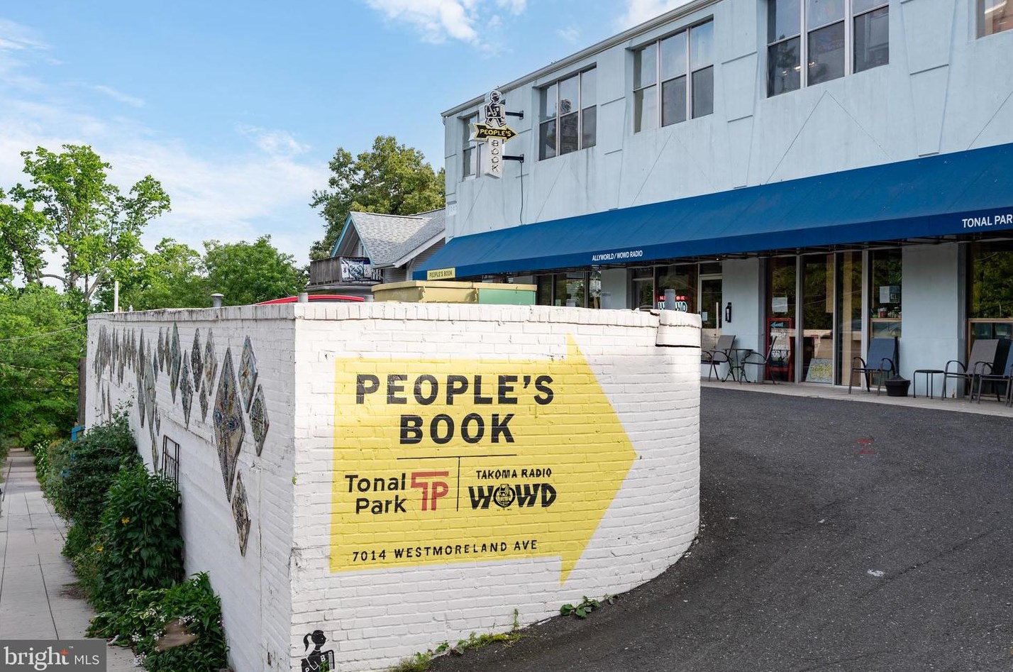 7320 Glenside Dr, Silver Spring MD 20912-7327 exterior