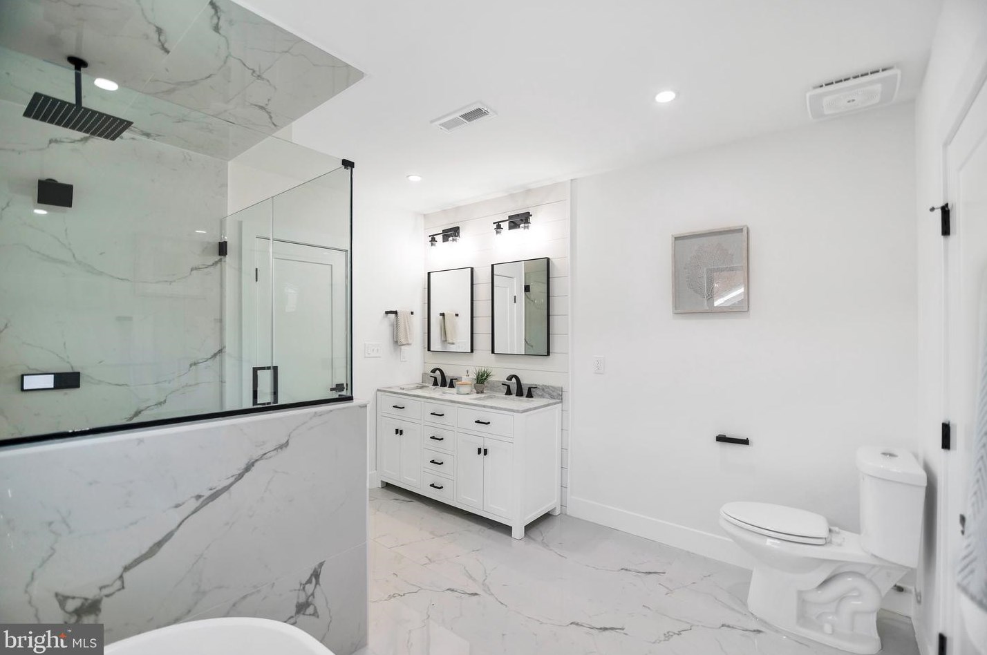 6725 Eastern Ave, Silver Spring MD  20912-4425 exterior