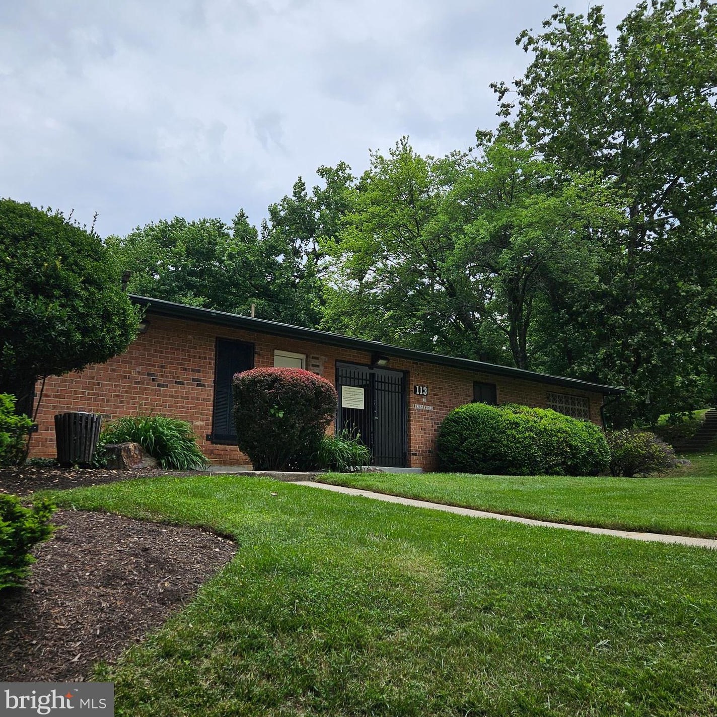 41 Orch Dr, Gaithersburg MD 20878-2222 exterior