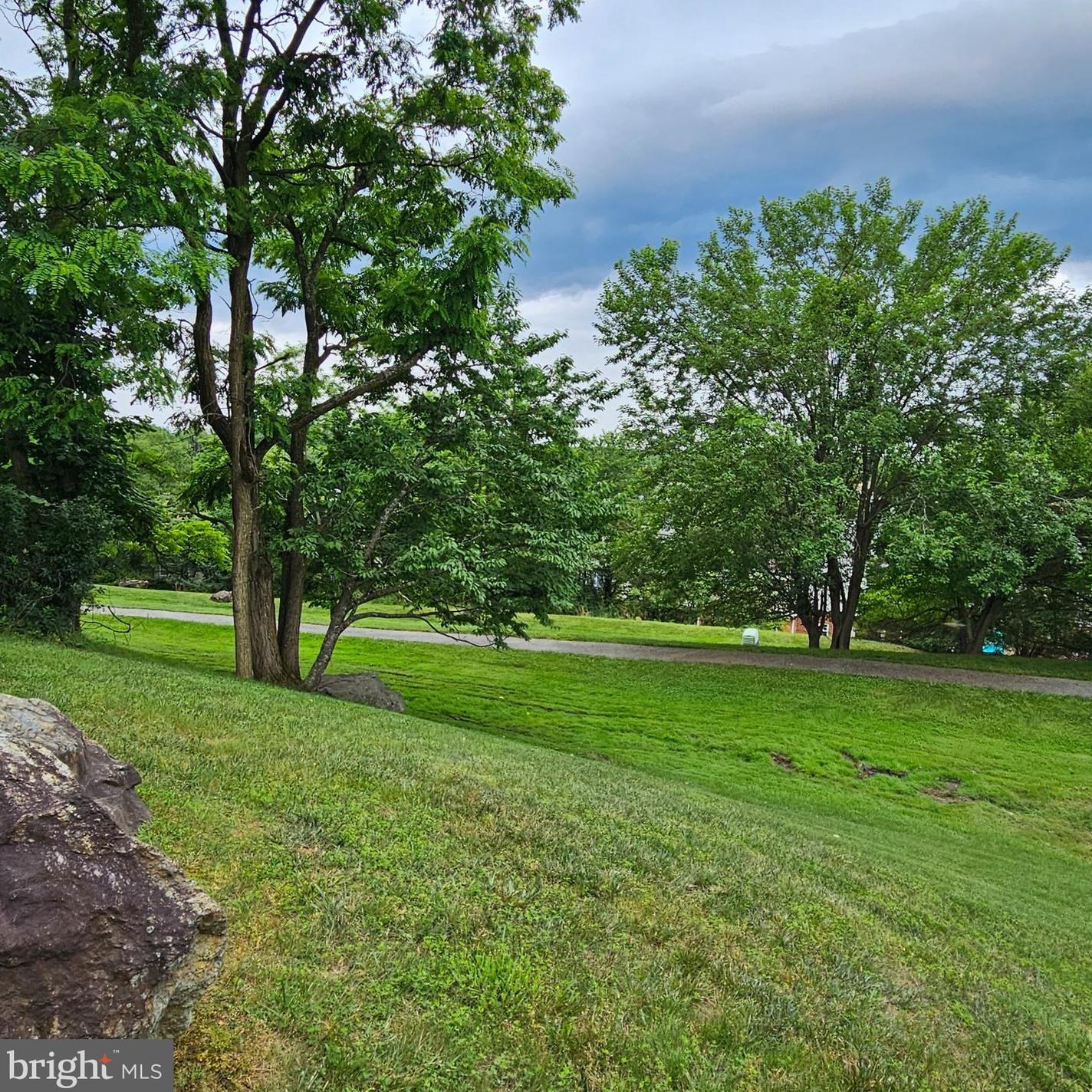 41 Orch Dr, Gaithersburg MD 20878-2222 exterior