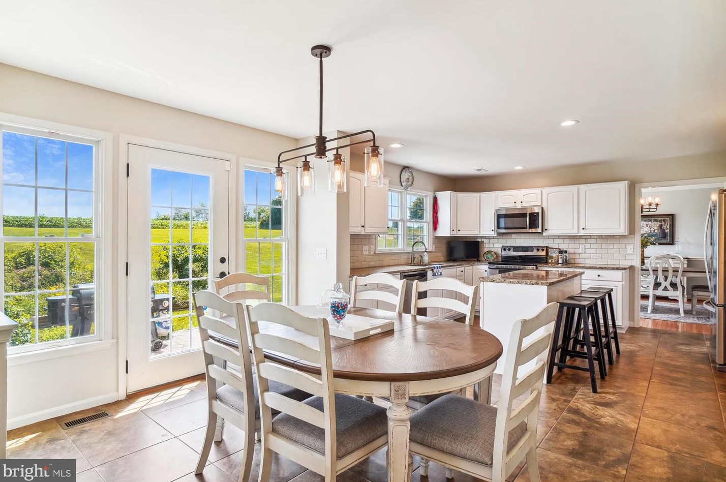 7421 Damascus Rd, Gaithersburg MD  20882-3301 exterior