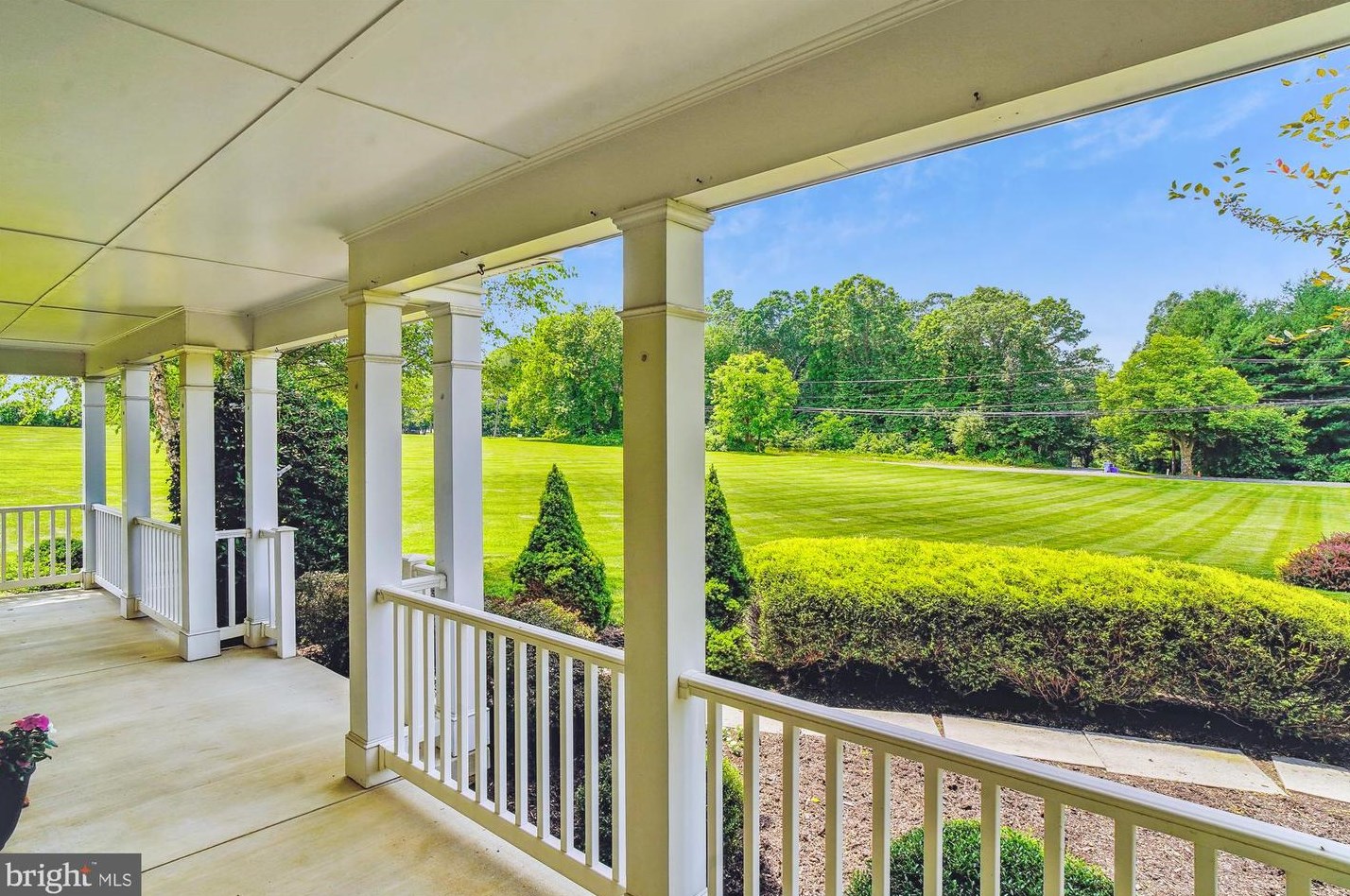 7421 Damascus Rd, Gaithersburg MD  20882-3301 exterior