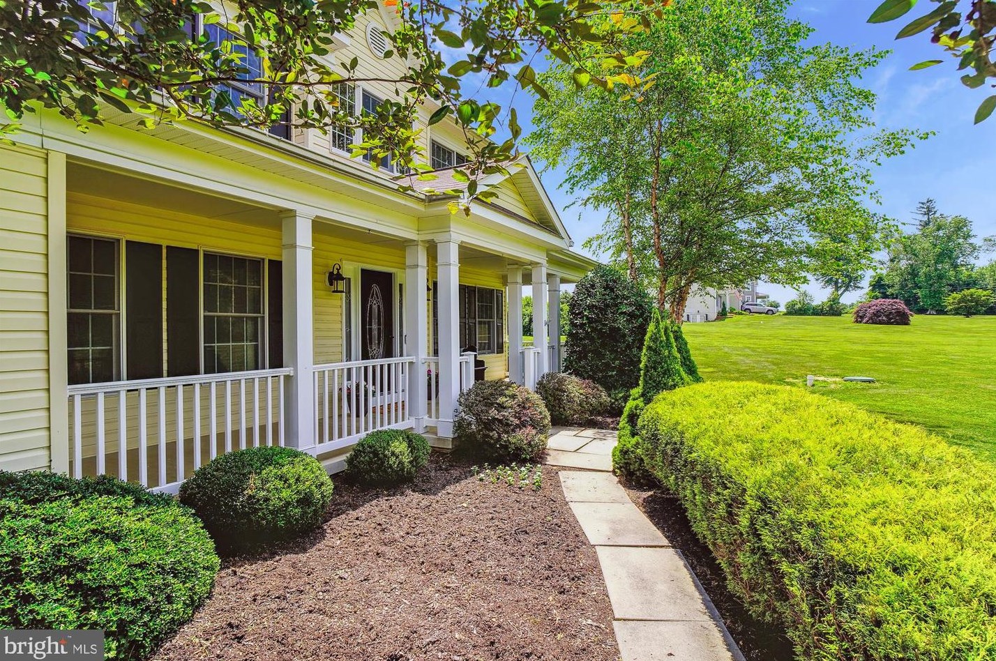 7421 Damascus Rd, Gaithersburg MD  20882-3301 exterior