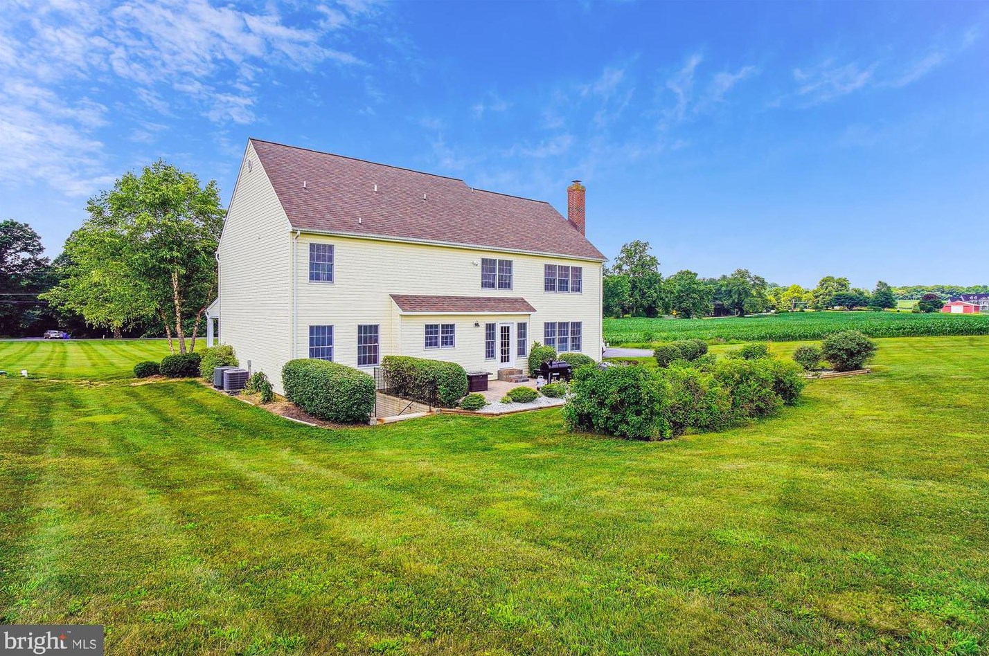 7421 Damascus Rd, Gaithersburg MD  20882-3301 exterior