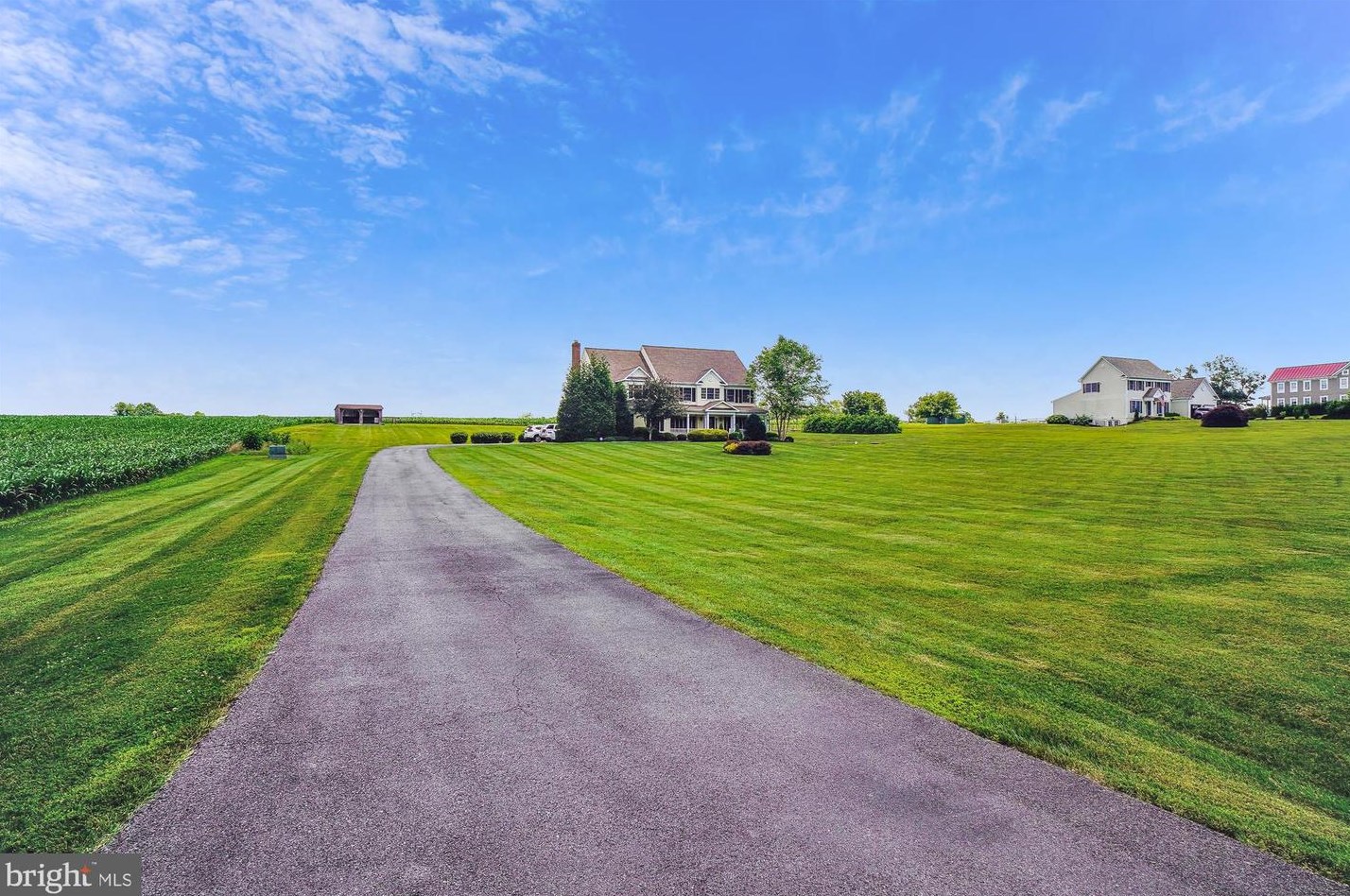 7421 Damascus Rd, Gaithersburg MD  20882-3301 exterior