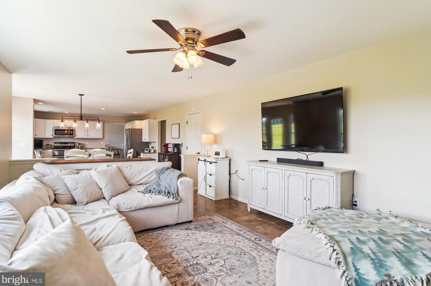 7421 Damascus Rd, Gaithersburg MD  20882-3301 exterior