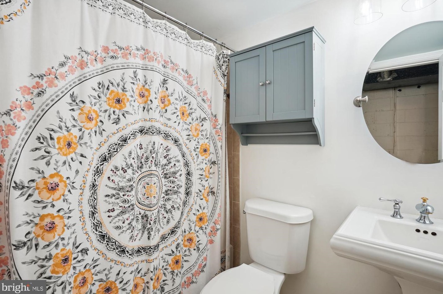 1213 Ednor Rd, Silver Spring MD 20905-5136 exterior