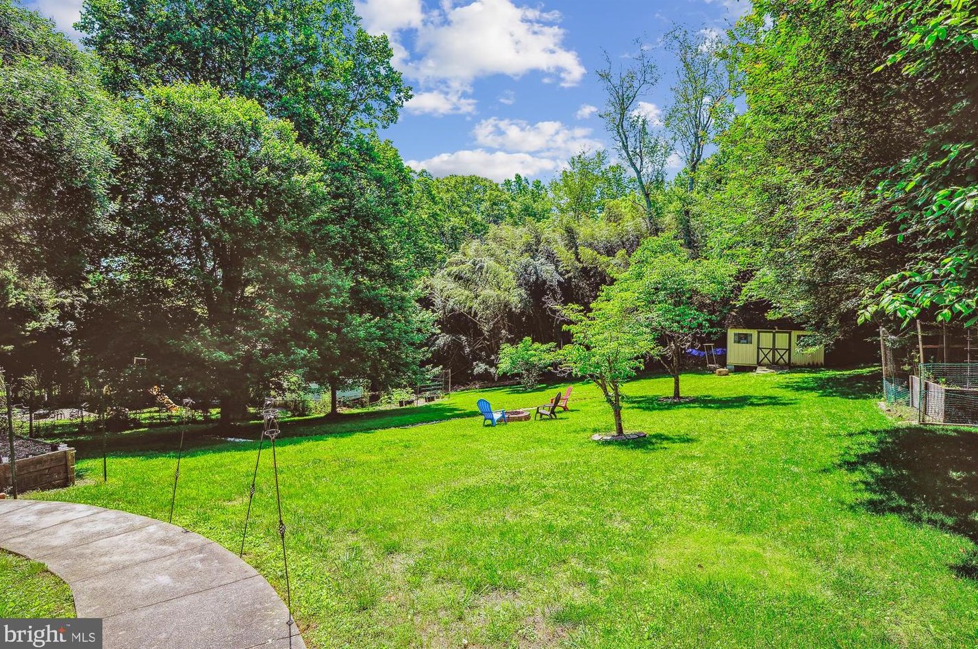 1213 Ednor Rd, Silver Spring MD 20905-5136 exterior