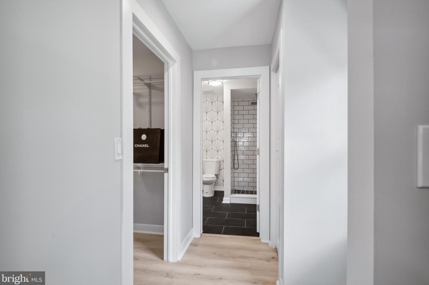 7316 New Hampshire Ave, Silver Spring MD 20905-5625 exterior