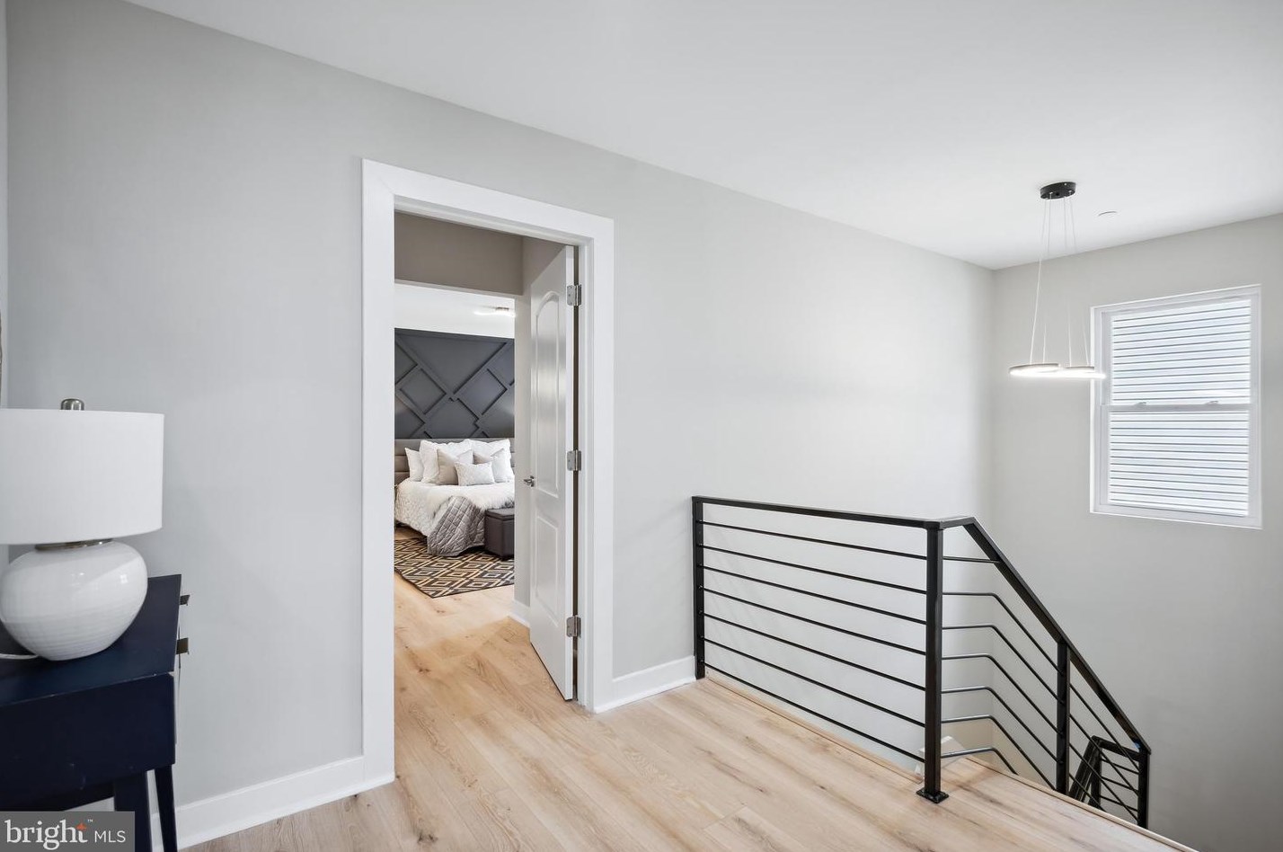 7316 New Hampshire Ave, Silver Spring MD 20905-5625 exterior