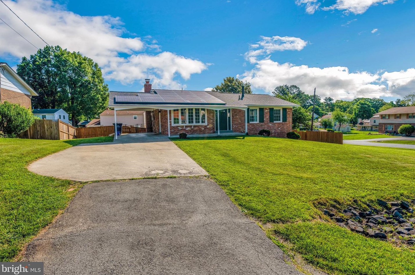 1 Appleby Ct, Silver Spring MD exterior