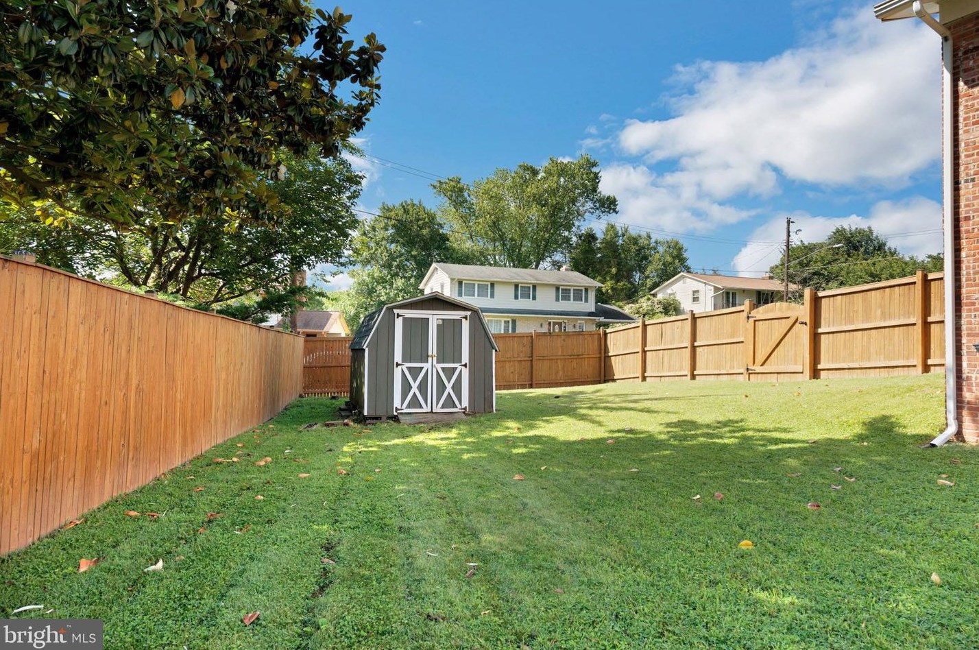 1 Appleby Ct, Silver Spring MD exterior